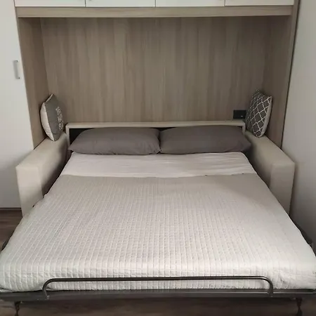 Grazioso 38 Mq A 10 Minuti Da Centro Apartamento Casnate Con Bernate